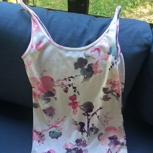 Lululemon floral workout tank size 4
